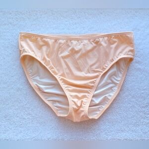 VENUS Hi-Cut Peach Bikini Bottoms, Size 6
